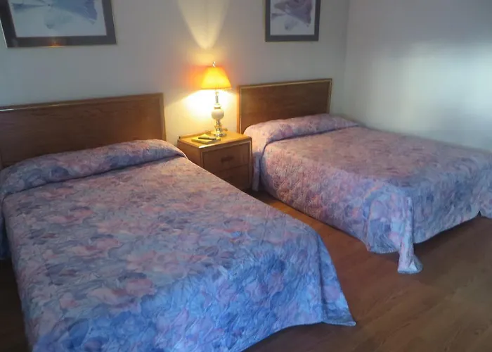 Watseka Motel Мотель 2*