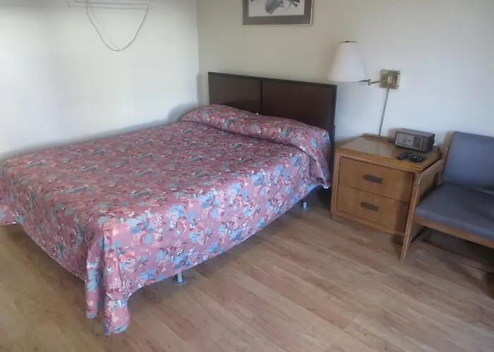 Мотель Watseka Motel Watseka